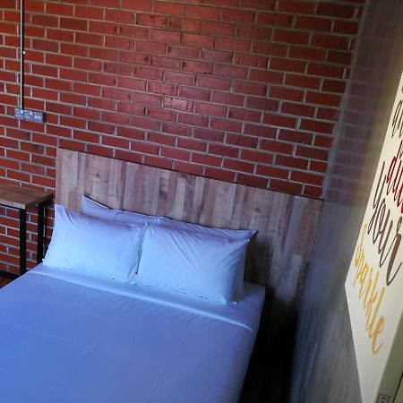 The Rise Room Kuala Terengganu Zewnętrze zdjęcie A room at the hotel