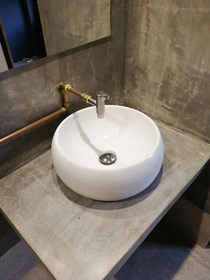 The Rise Room Kuala Terengganu Zewnętrze zdjęcie A washbasin